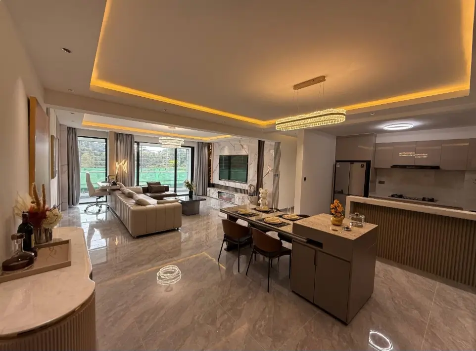 Blossom Ivy Residency