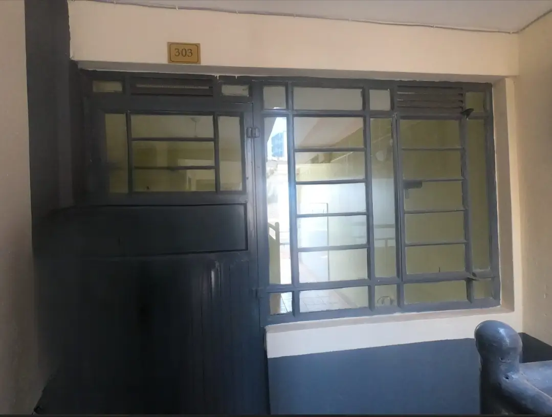 Building entrance with glass partition doors and reception area