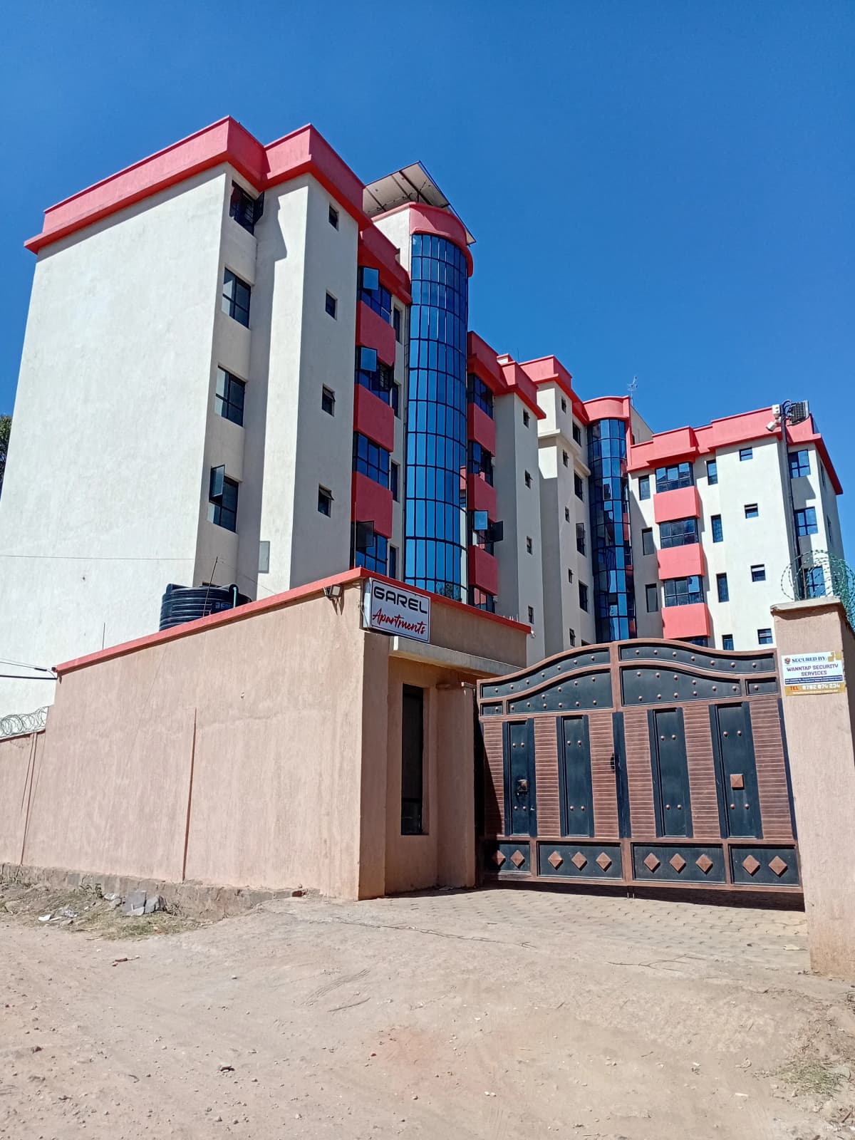 Garel Apartments